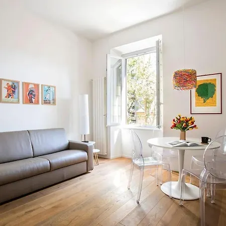 Apartment Pied-A-Roma *